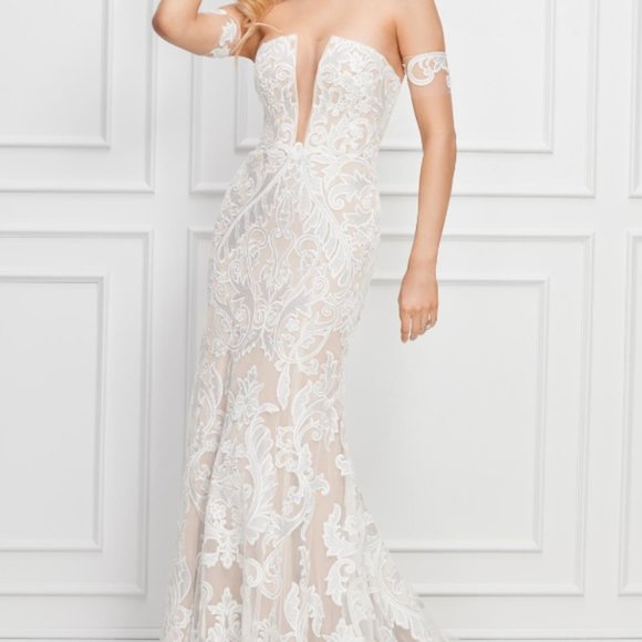 Ivory/sunkiss, off-the-shoulder, lace - Picture 4 of 5